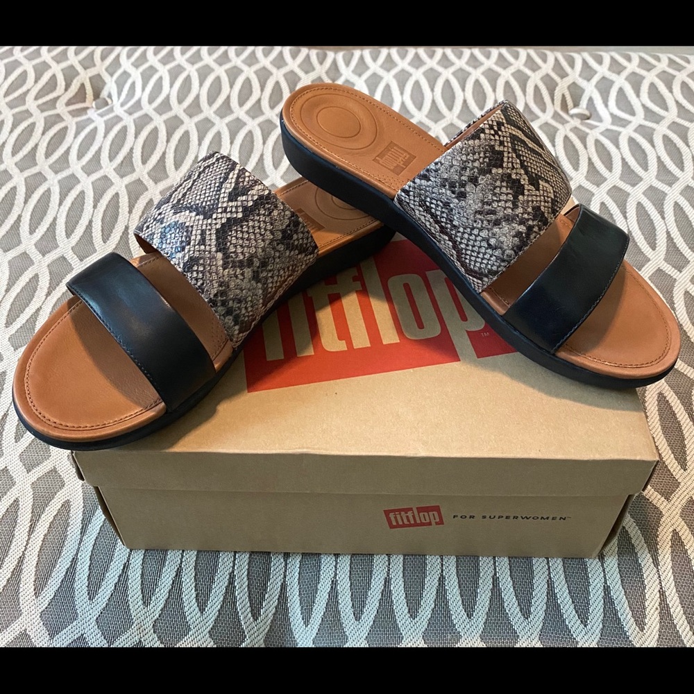 Wmns Sz 7 Fitflop Delta Slide in Leather Snake